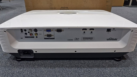 Проектор Vivitek DH765Z-UST