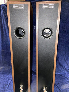Напольная акустическая система Wharfedale Diamond 12.3 Цвет: Орех [WALNUT PEARL]