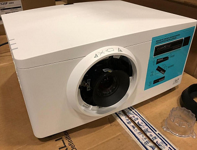 Проектор Christie DHD600-G (DLP, 6200 lm, FullHD (1920 x 1080), 4 800:1, с объективом 140-102104-XX (1.52-2.89:1)) Проектор Christie DHD600-G (DLP, 6200 lm, FullHD (1920 x 1080), 4 800:1, с объективом 140-102104-XX (1.52-2.89:1))