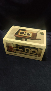 Радиоприемник с часами Tivoli Model One+ Цвет: Бежевый/Орех [Classic Walnut]