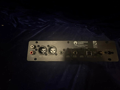 ЦАП Cambridge Audio DAC Magic 200M ЦАП Cambridge Audio DAC Magic 200M