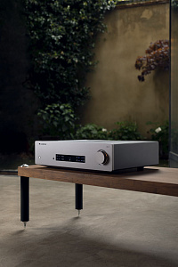 Интегральный стереоусилитель Cambridge Audio CXA81  Lunar Grey