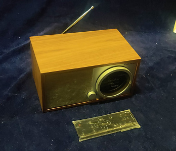 Радиоприемник с Wi-Fi Tivoli Model One Digital Gen 2 Цвет: Орех [Walnut]